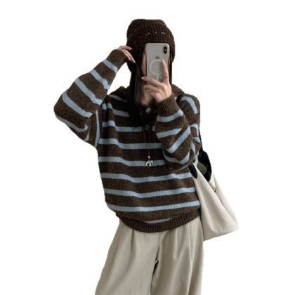 Contrast striped hooded sweater